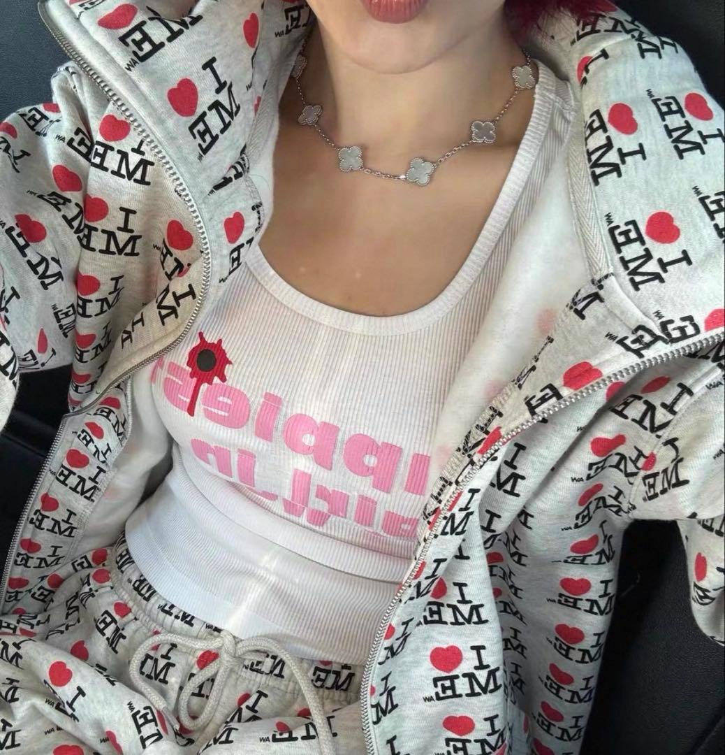 Ashley Williams グレー　パーカー