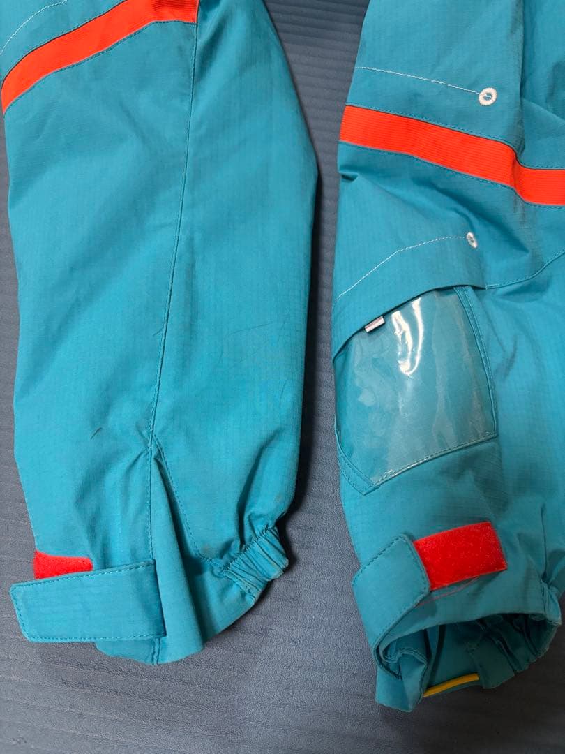 デサント　140 スキーウェア　スキーウエア　DESCENT 子供　上下セット