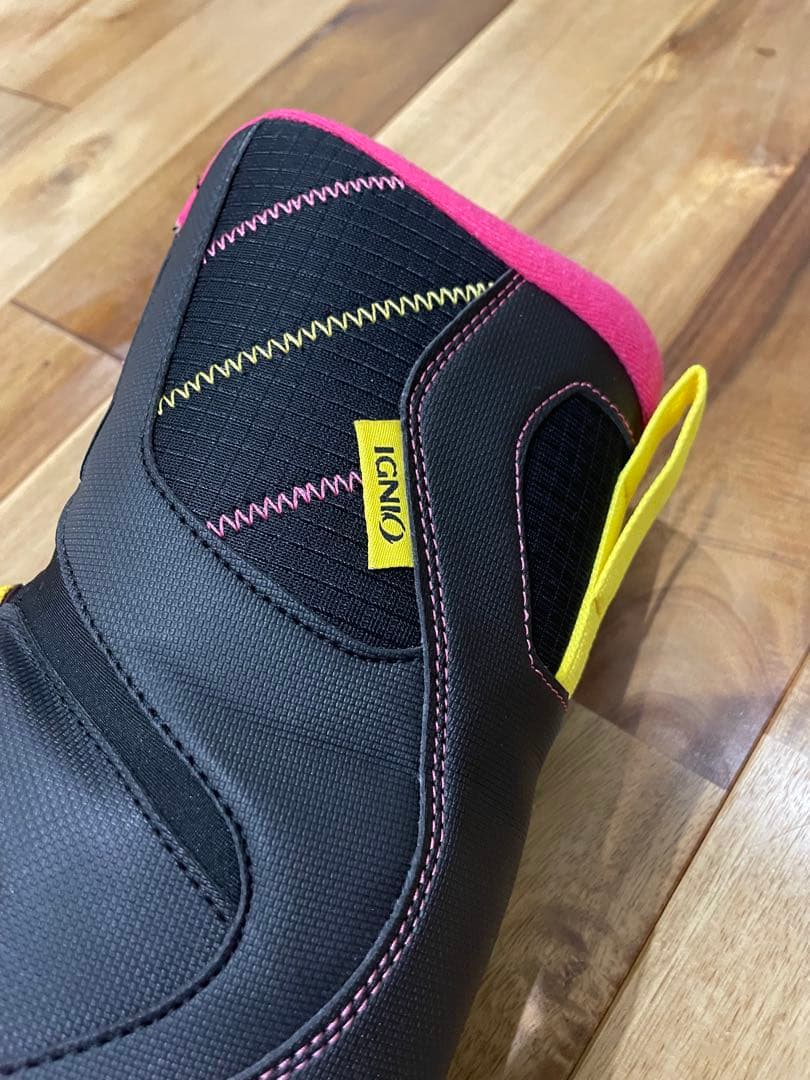 ［美品］スノーボードボアブーツ ブラック＆ピンク/24cm