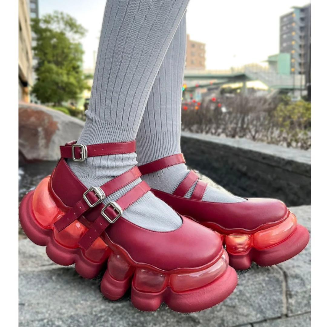 ミキオサカベ MaryJane Wine ストラップ付き 厚底ローファー赤