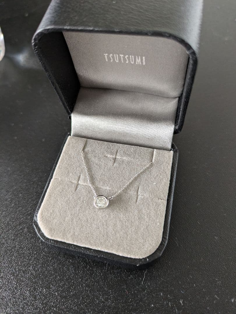 ツツミ　ネックレス　プラチナ　一粒ダイヤ　ジュエリー　鑑定書付き