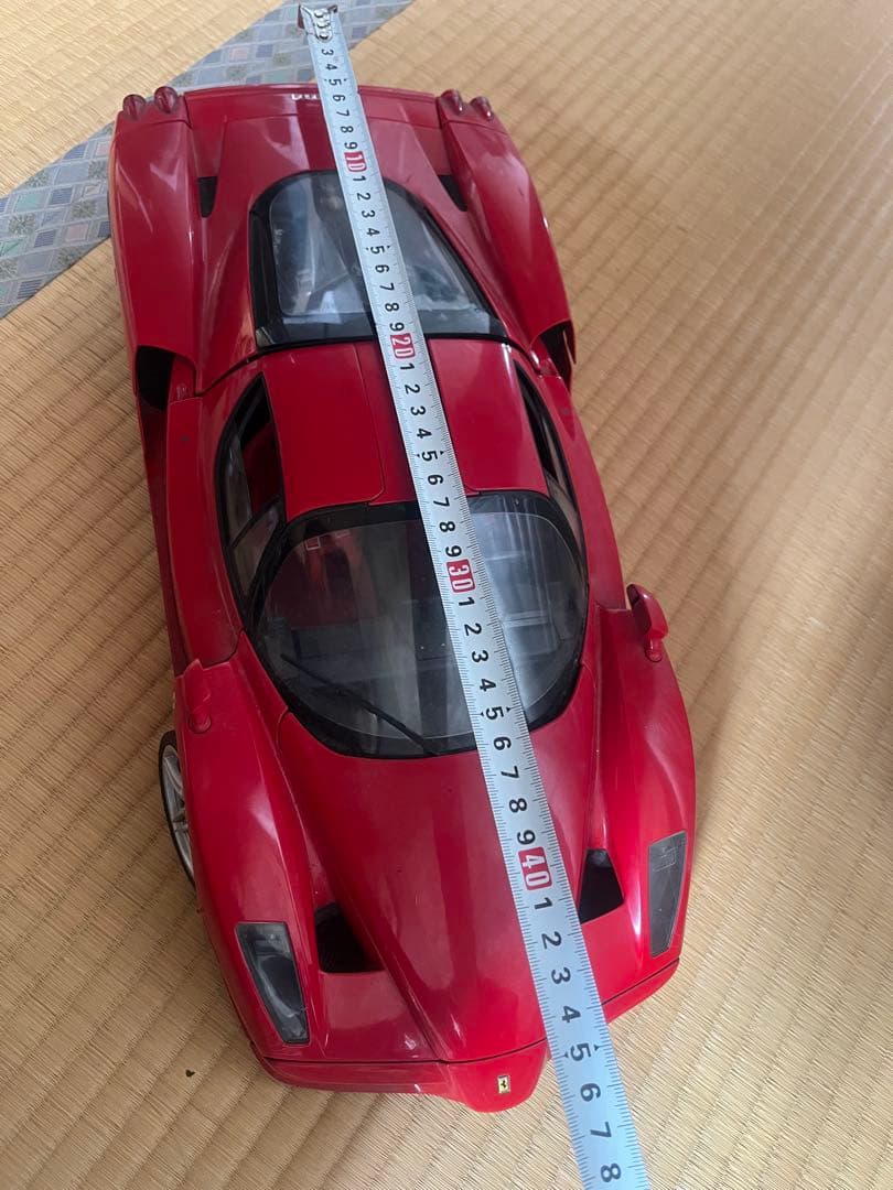 Ferrari LaFerrariの1/10スケールモデル