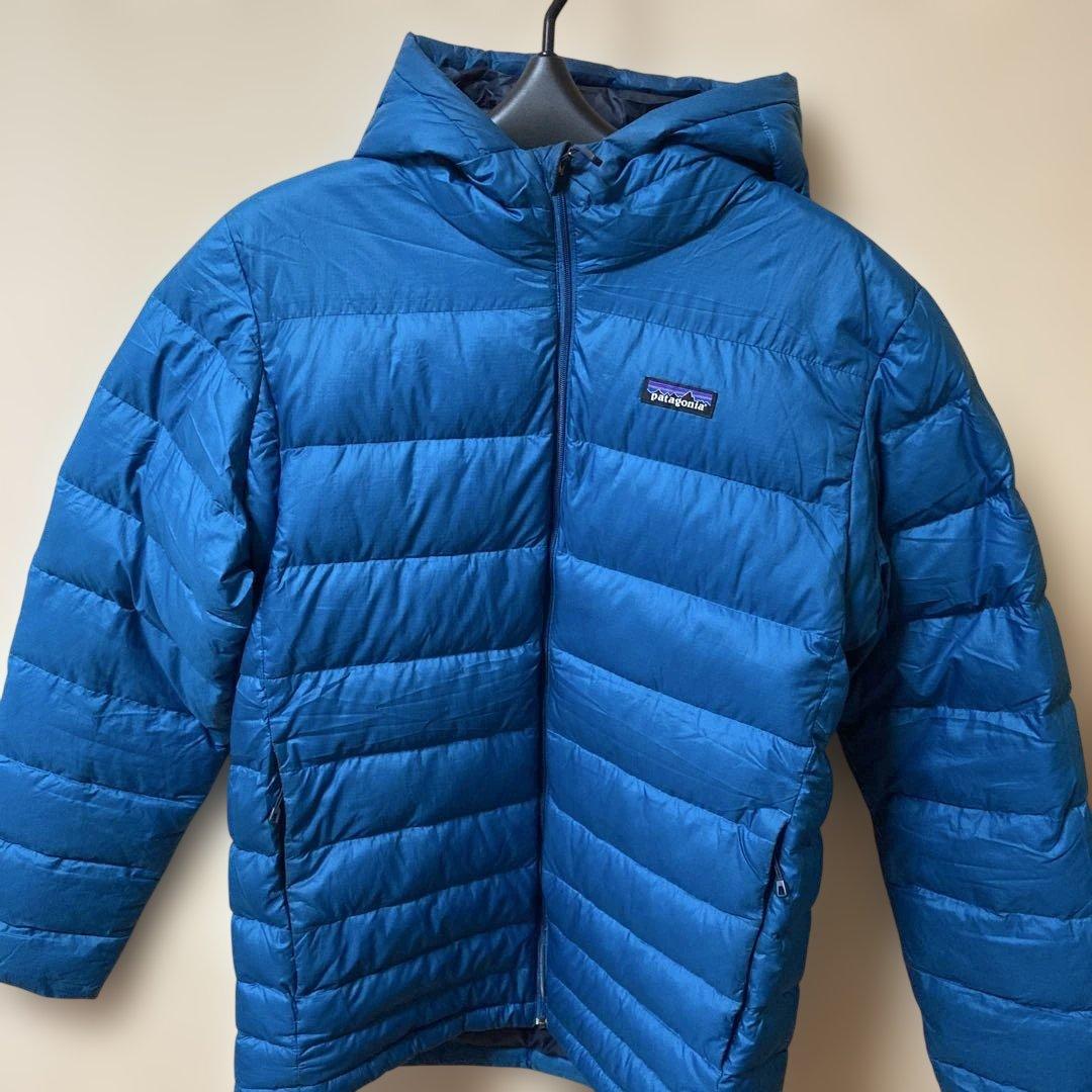 パタゴニア　ハイロフト ダウン フーディ【STY84902FA15】