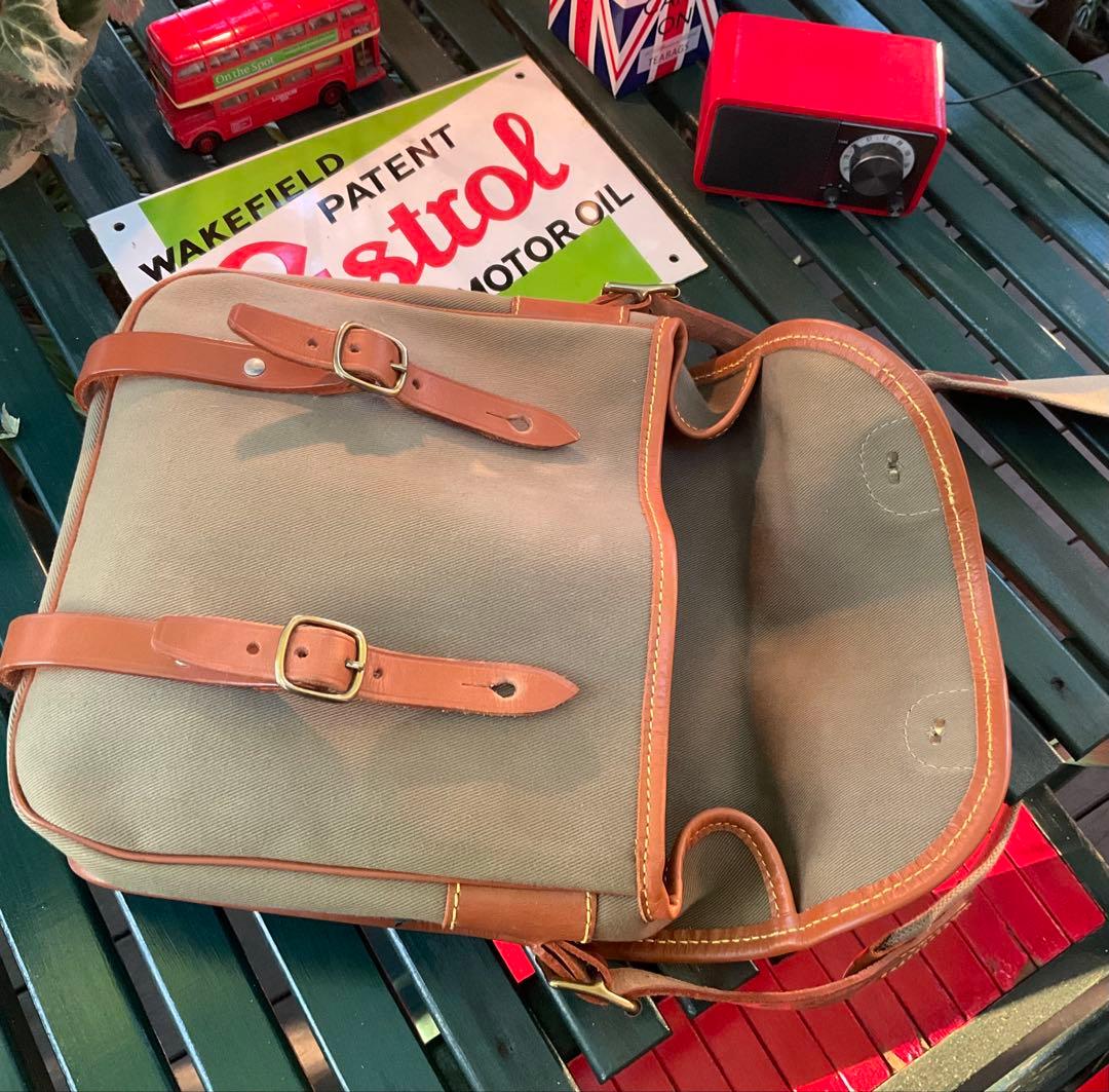 ブレリーオリーブグリーン キャンバス ショルダーバッグ