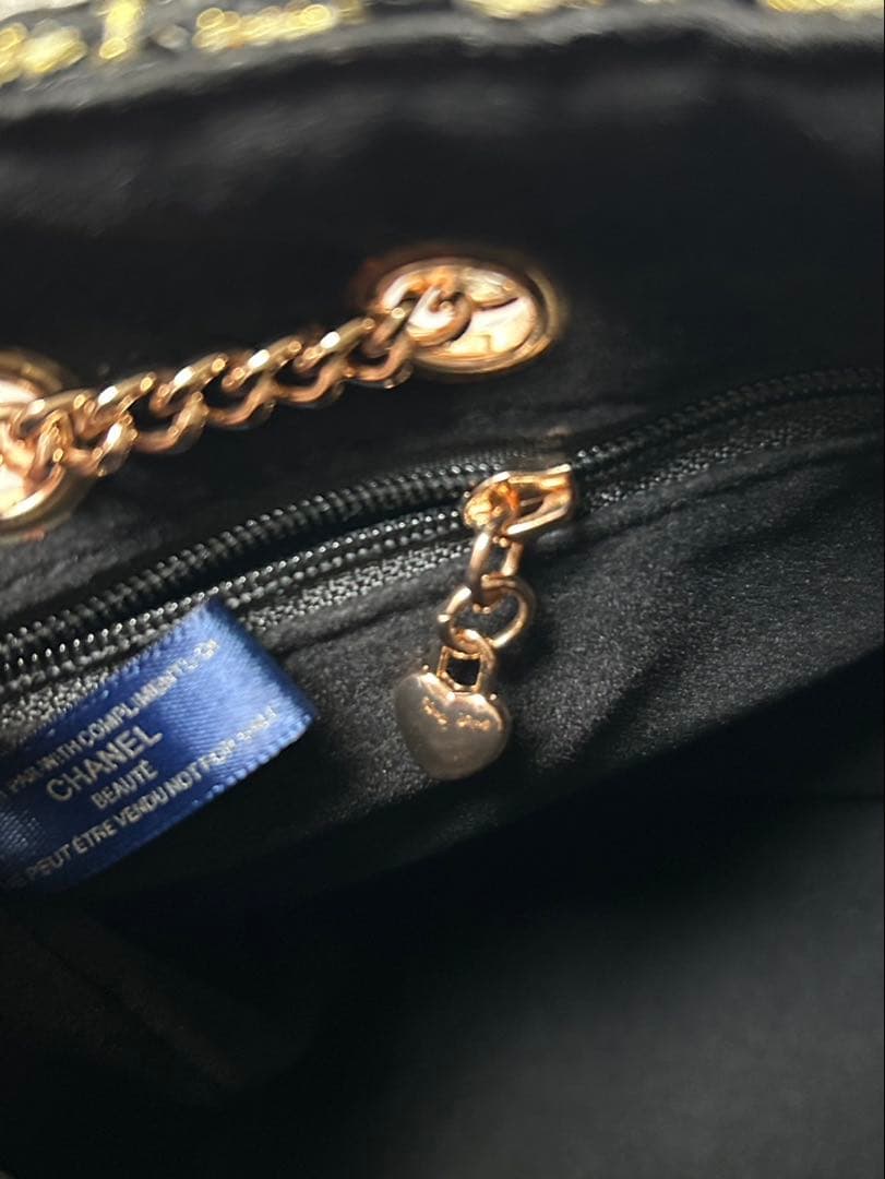CHANEL ノベルティ ショルダーバッグ ツイード ブラックラメ 巾着