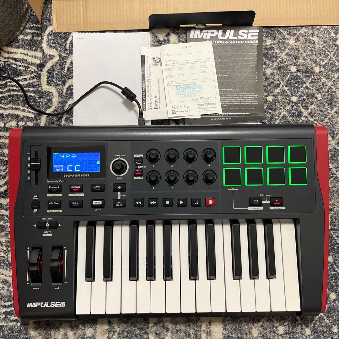 Novation IMPULSE 25 MIDIコントローラー