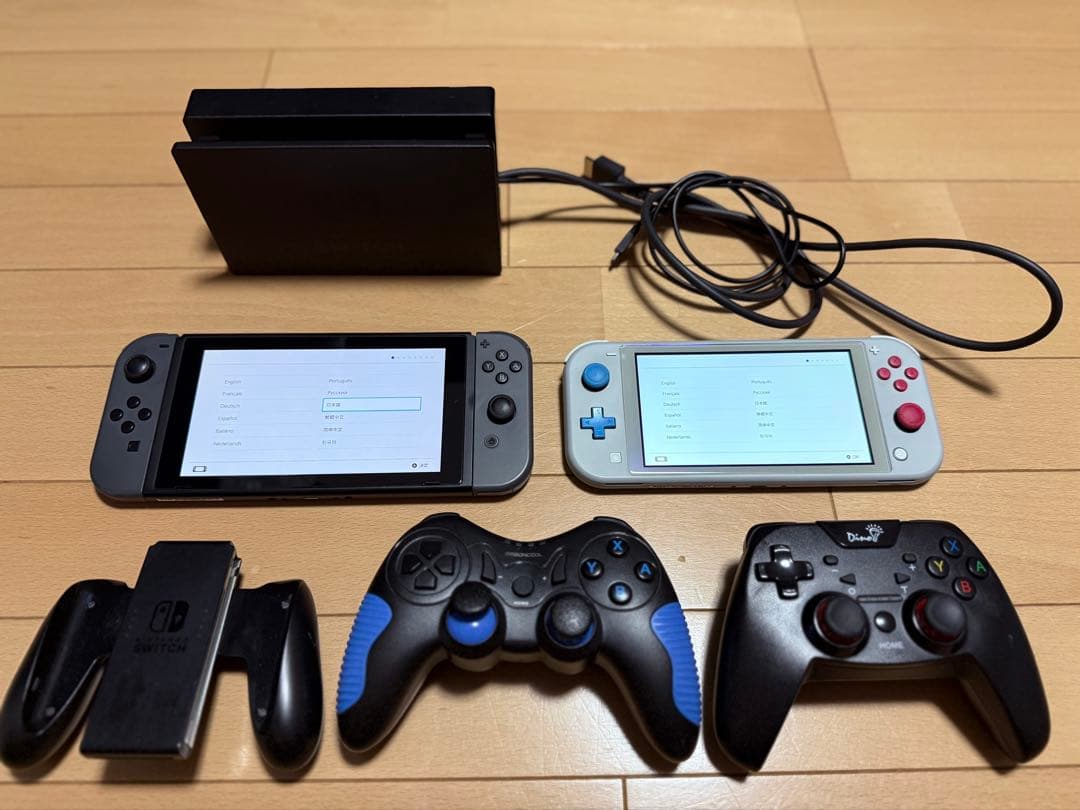 ⭐️美品 Nintendo Switch 2台（通常版＆Lite）＋ 付属品付き