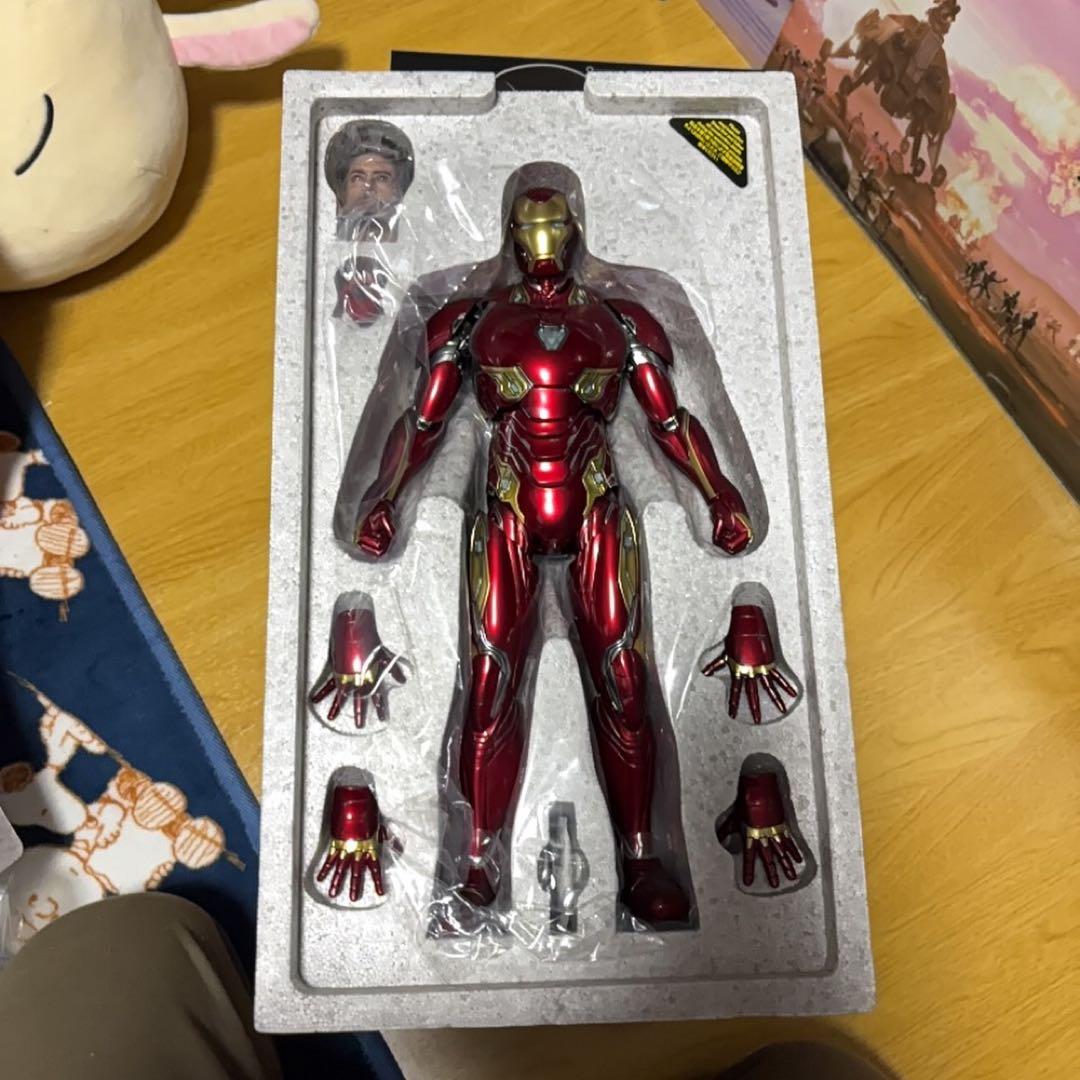 ホットトイズ　アイアンマン　マーク50 アベンジャーズ　インフィニティウォー