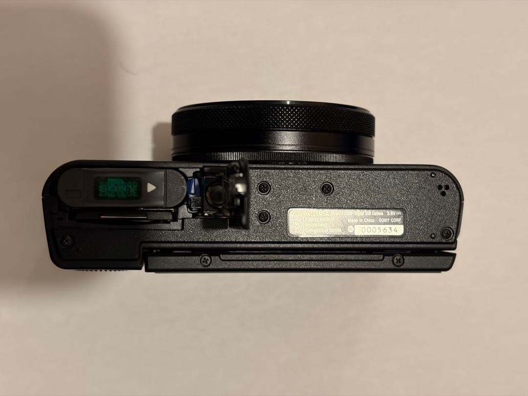 デジタルカメラ Sony RX100M5A