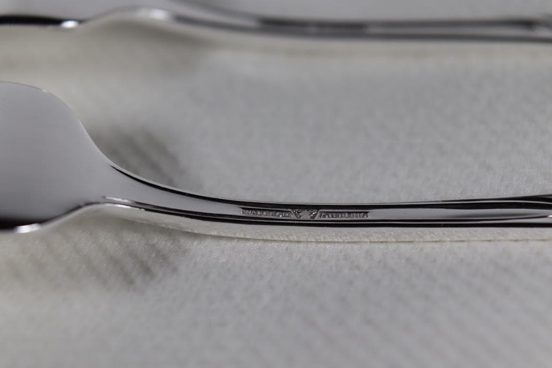 アメリカ■ウォレス■デザートフォーク２本組■とても優雅なローズポイント・パターン