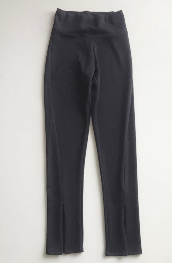 【美品】イエン ◡̈ レギンス　パンツ