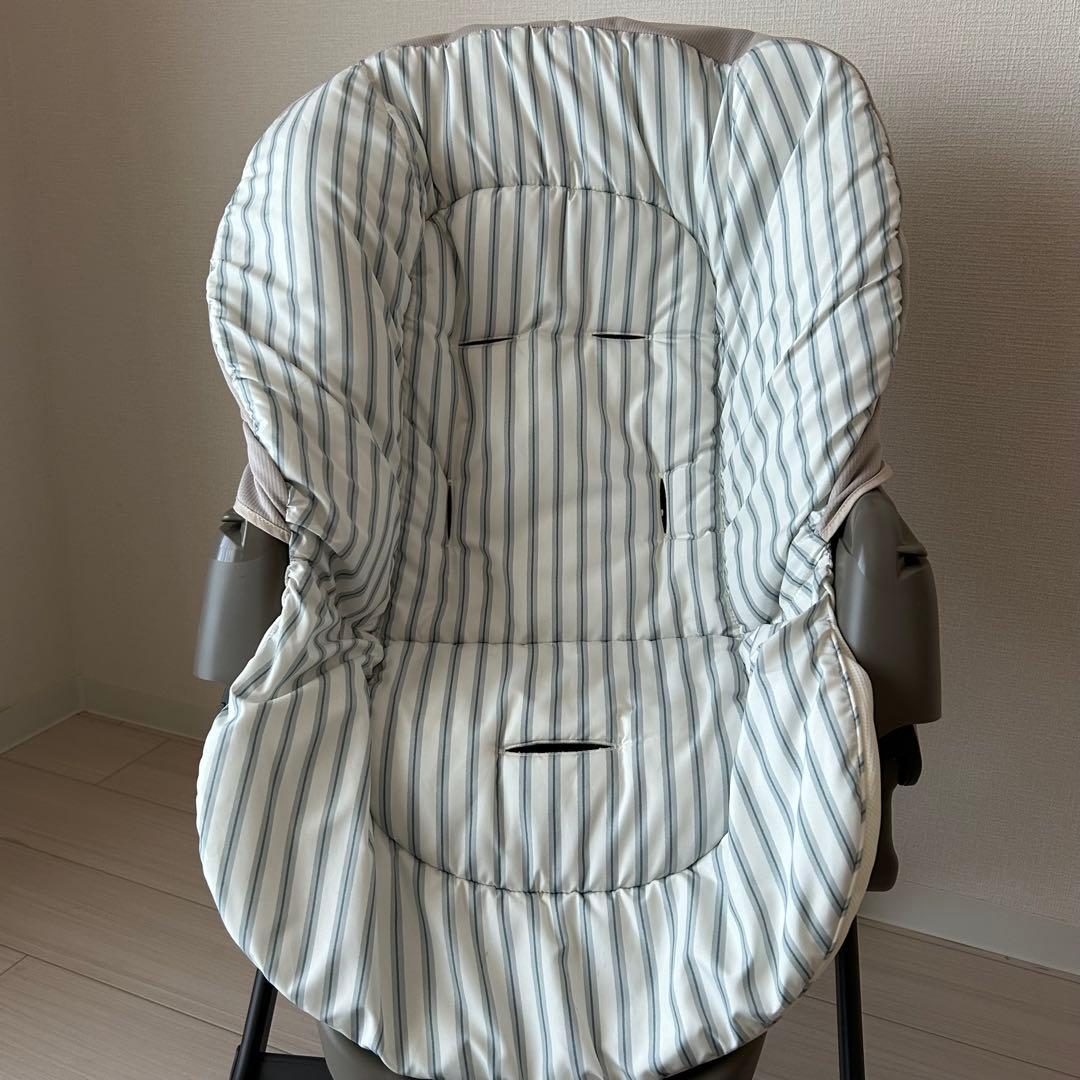 ネムリラFF コンビ　手動スウィング　ハイローチェア ベビーラック　説明書つき