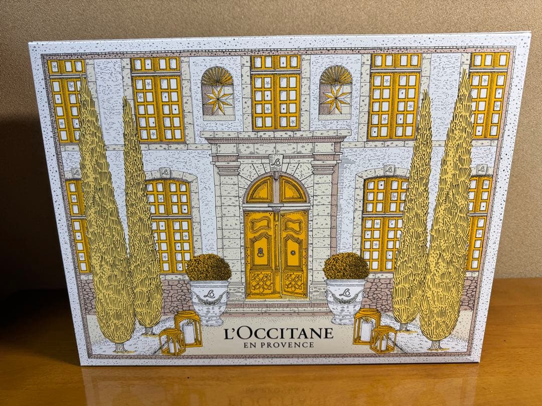 L'Occitane アドベントカレンダー 2025