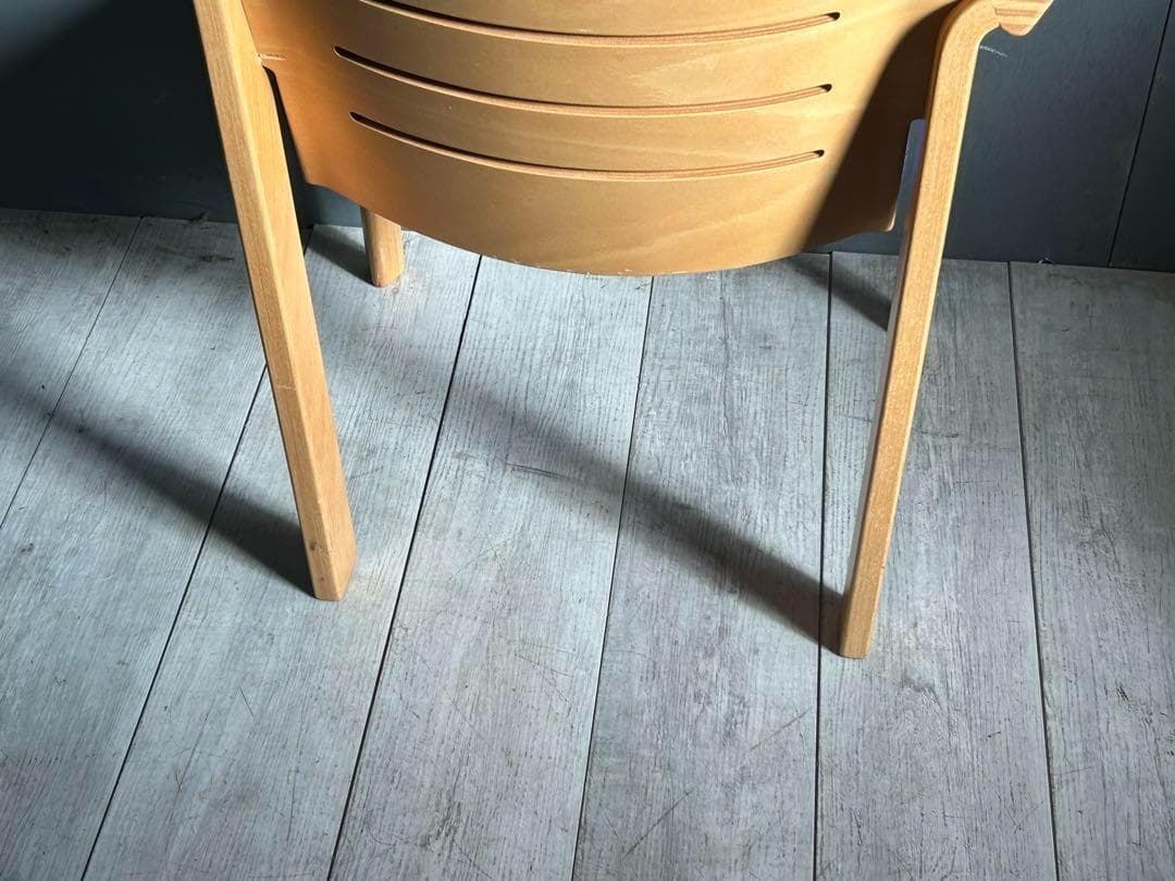 ③ マグヌスオルセン　デンマーク　MAGNUS OLESEN アームチェア　GG