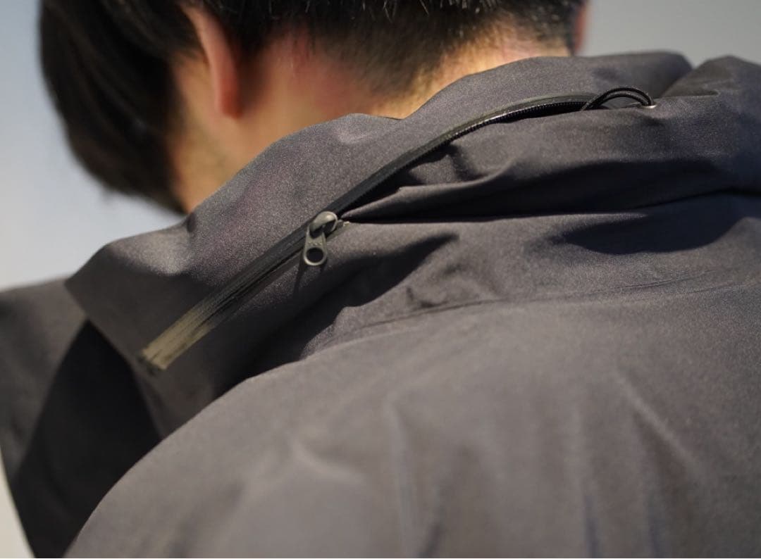 週末値下げ　ARC'TERYX VEILANCE FIELD IS JKT