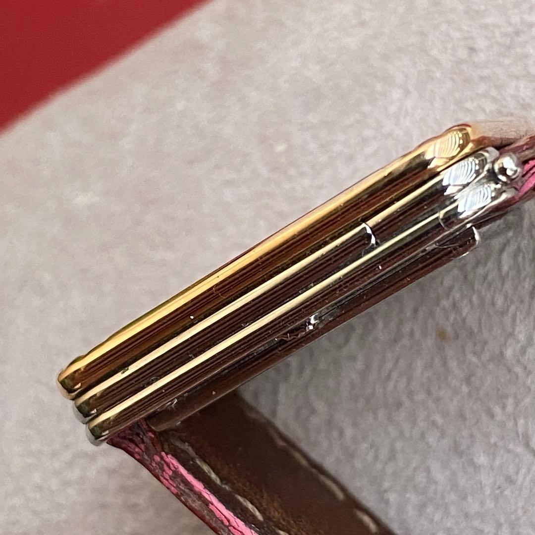 Poirayクラシック スクエア型時計