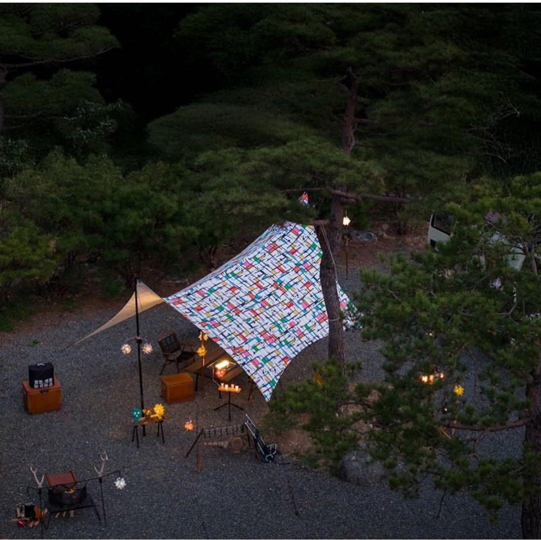 テント・タープ COLONISTA X URBAN FOREST CHECK TARP