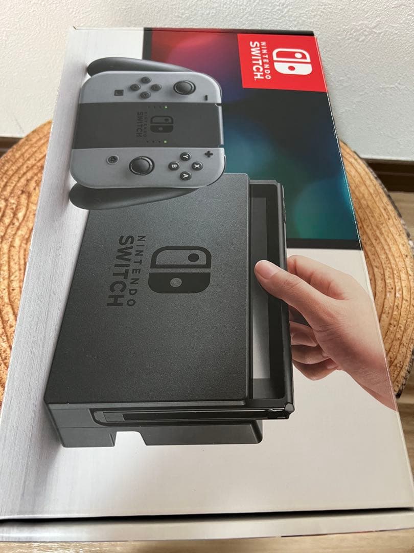Nintendo Switch ニンテンドースイッチ本体　グレー①