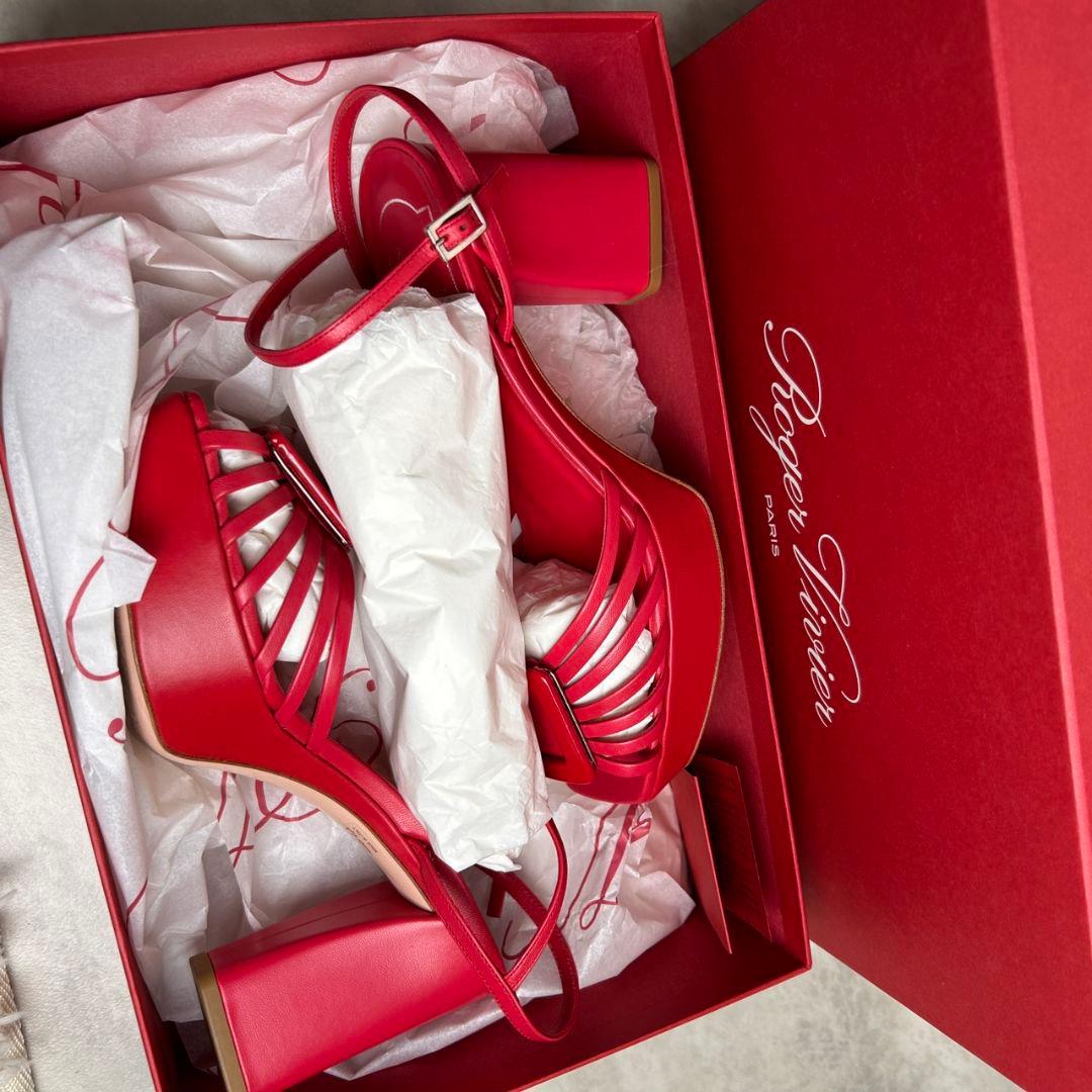 【未使用級】 Roger Vivier レザー サンダル レッド バレンタイン