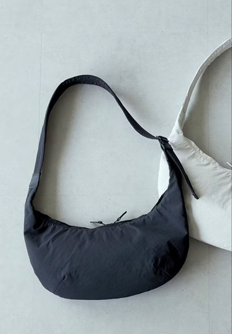 北欧暮らしの道具店　クロスボディバッグ