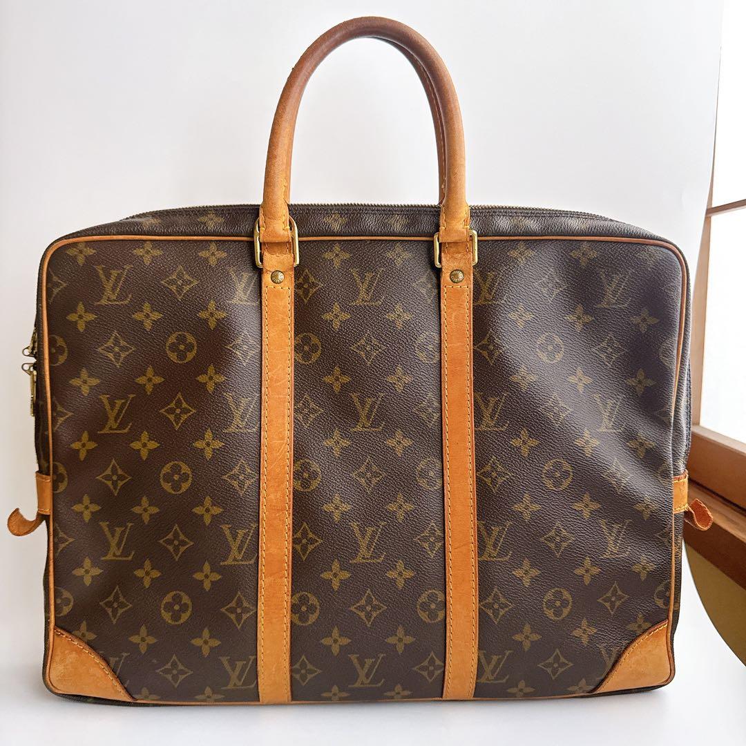 ルイヴィトン モノグラム ポルトドキュマン ヴォワヤージュ PD ビジネスバッグ