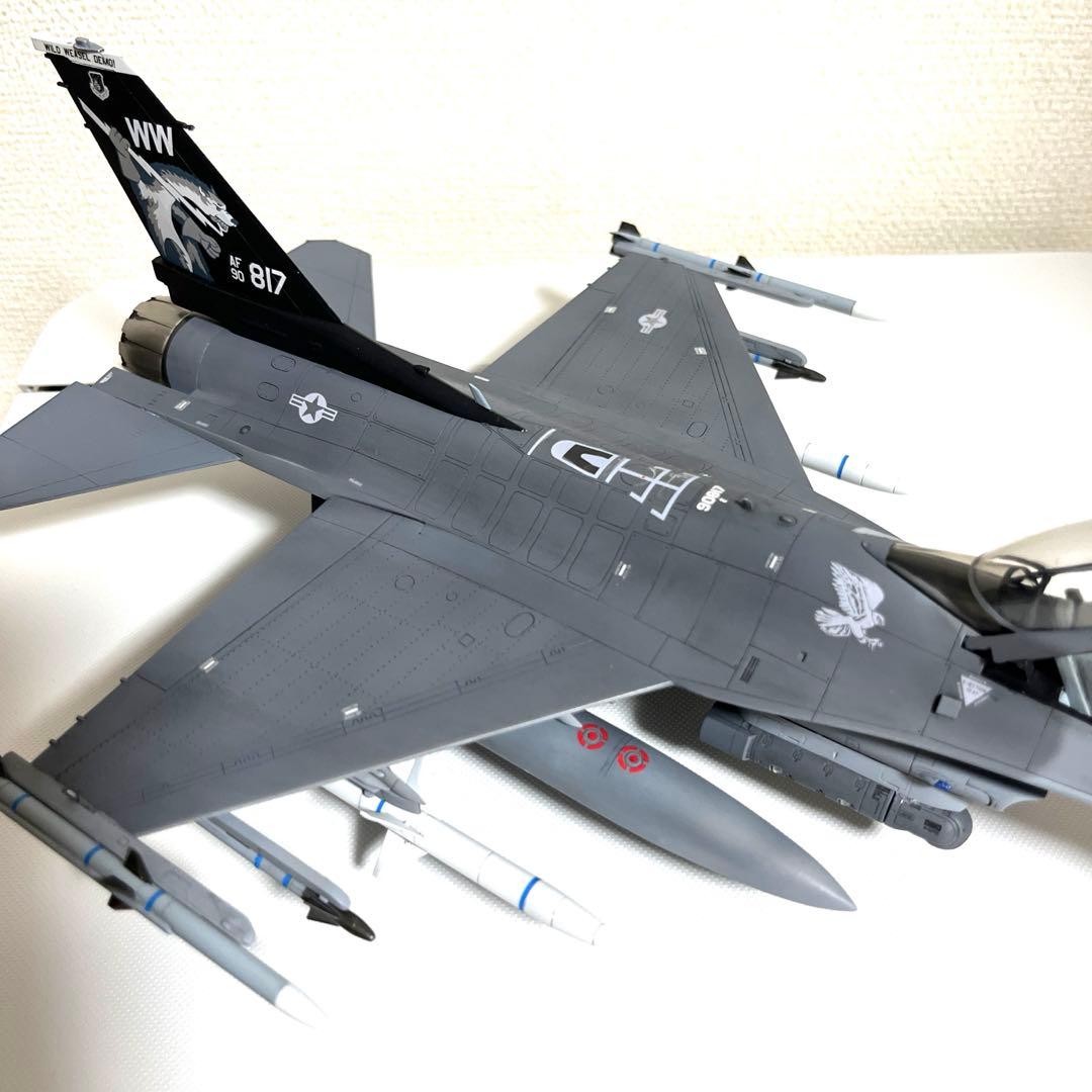戦闘機プラモデル完成品1/48ハセガワF-16ファイティングファルコン