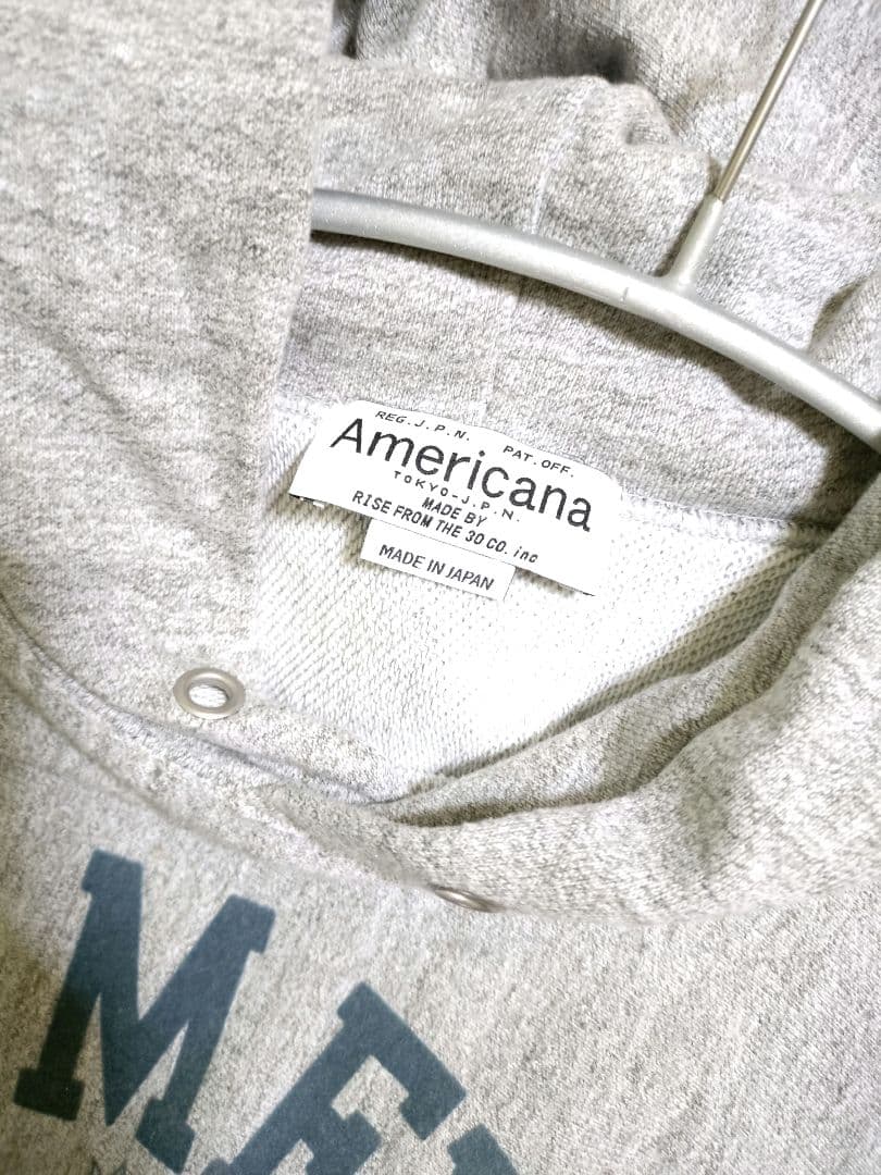 AMERICANA　カレッジプリントスウェットフーディー