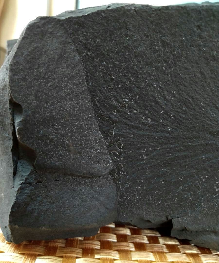 【超巨大】★マイナスイオン★★免疫力★★冷え・凝り★4,9kgブラックシリカ原石