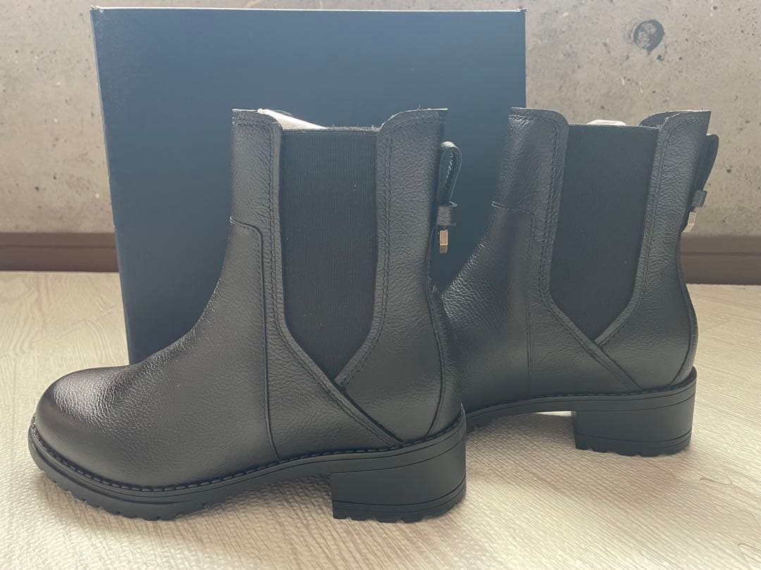 美品　COLE HAAN カメア　サイドゴアブーツ　ウォータープルーフ　サイズ8