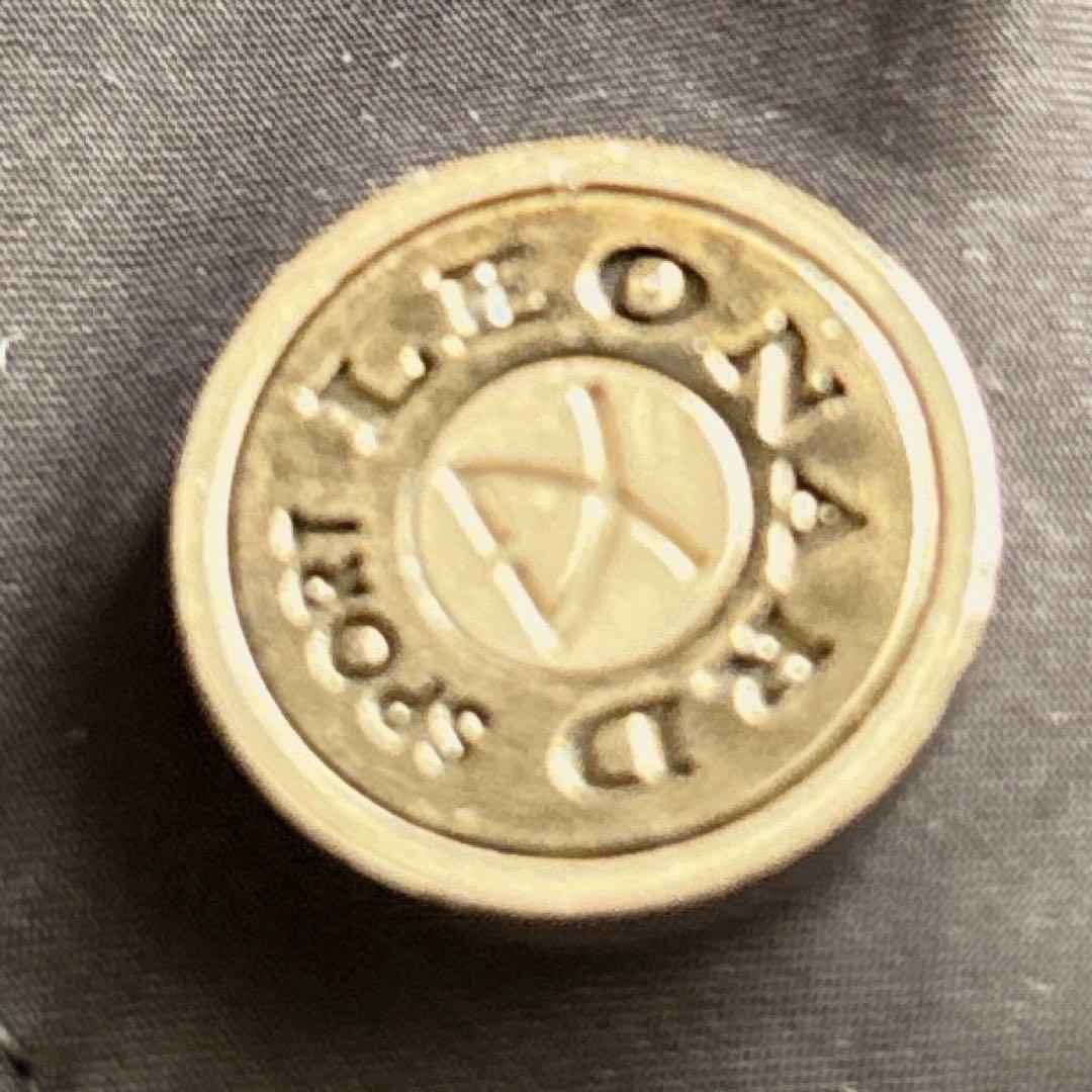 レオナールスポーツ　ナイロンコート　総柄パイピング　襟裏柄　袖リブ