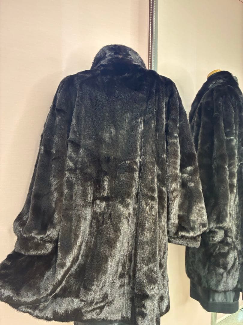 感謝　プライス❣️ブラック　ミンク　 ラウンドカラー コート《貂皮　毛皮　大衣》