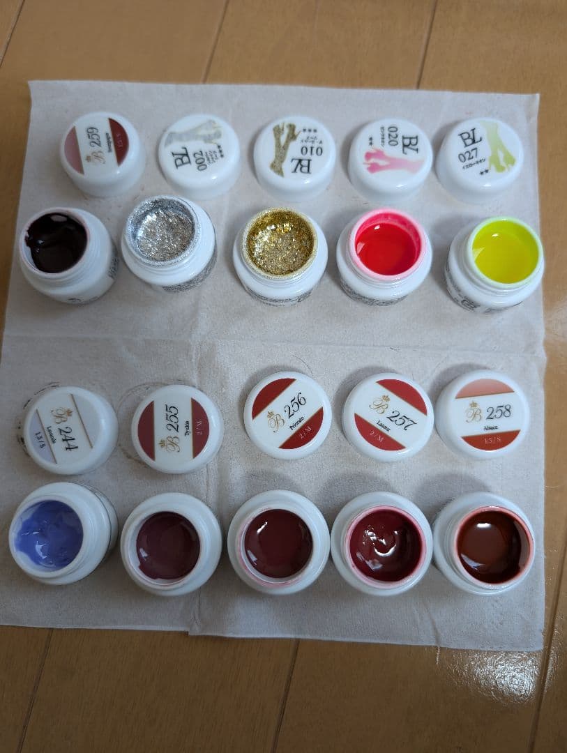 VETRO ベラフォーマ　ジェル　118個　収納ケース付　ジェルネイル