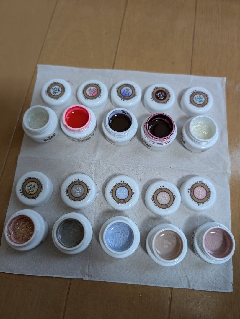 VETRO ベラフォーマ　ジェル　118個　収納ケース付　ジェルネイル