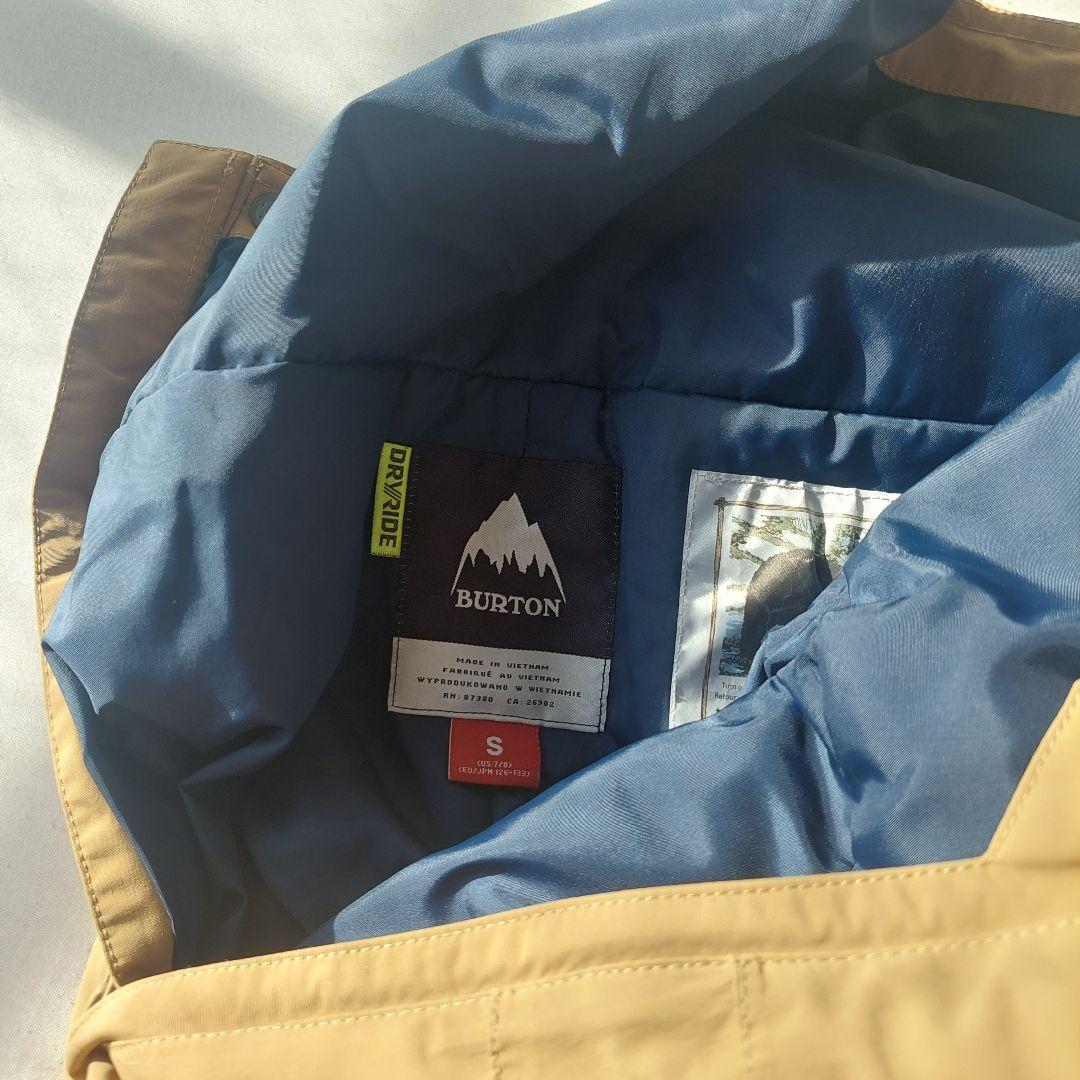 BURTONスキーウェア上下　キッズS (クリーニング済)※腰プロテクターおまけ