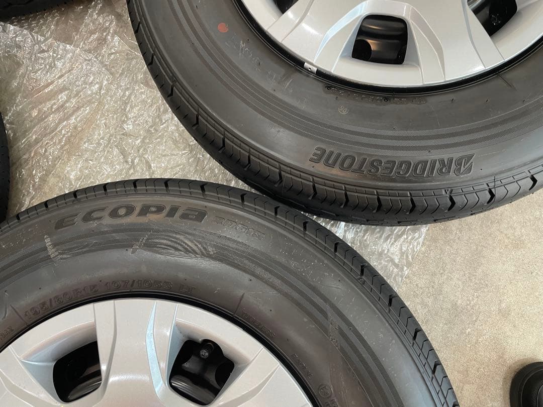 ハイエース純正ホイールタイヤセット ブリヂストンエコピア 15インチ