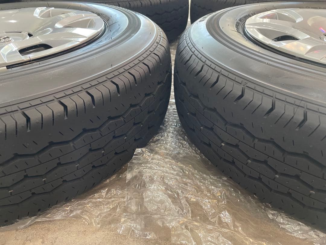 ハイエース純正ホイールタイヤセット ブリヂストンエコピア 15インチ