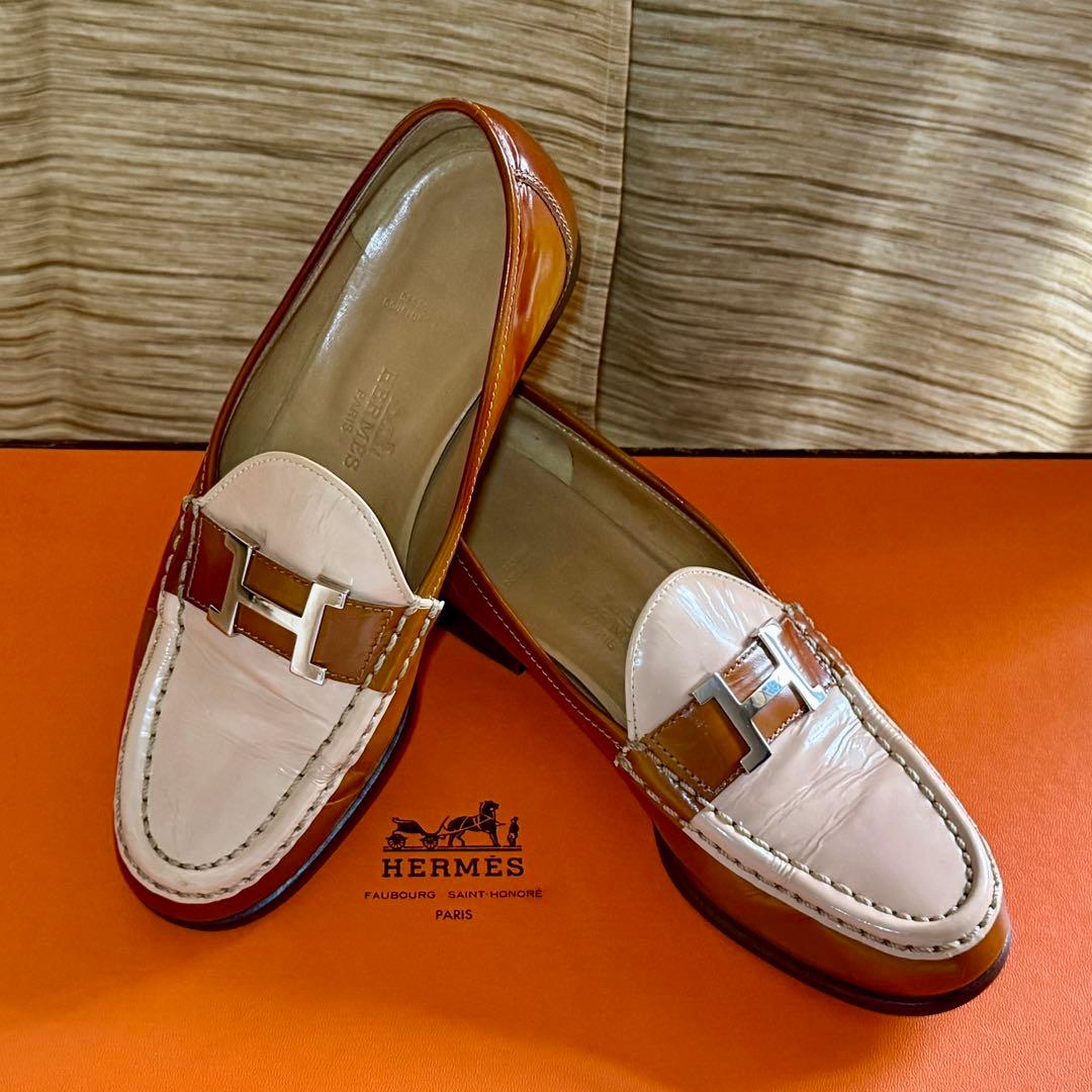 HERMES ベージュ・ブラウン ローファー