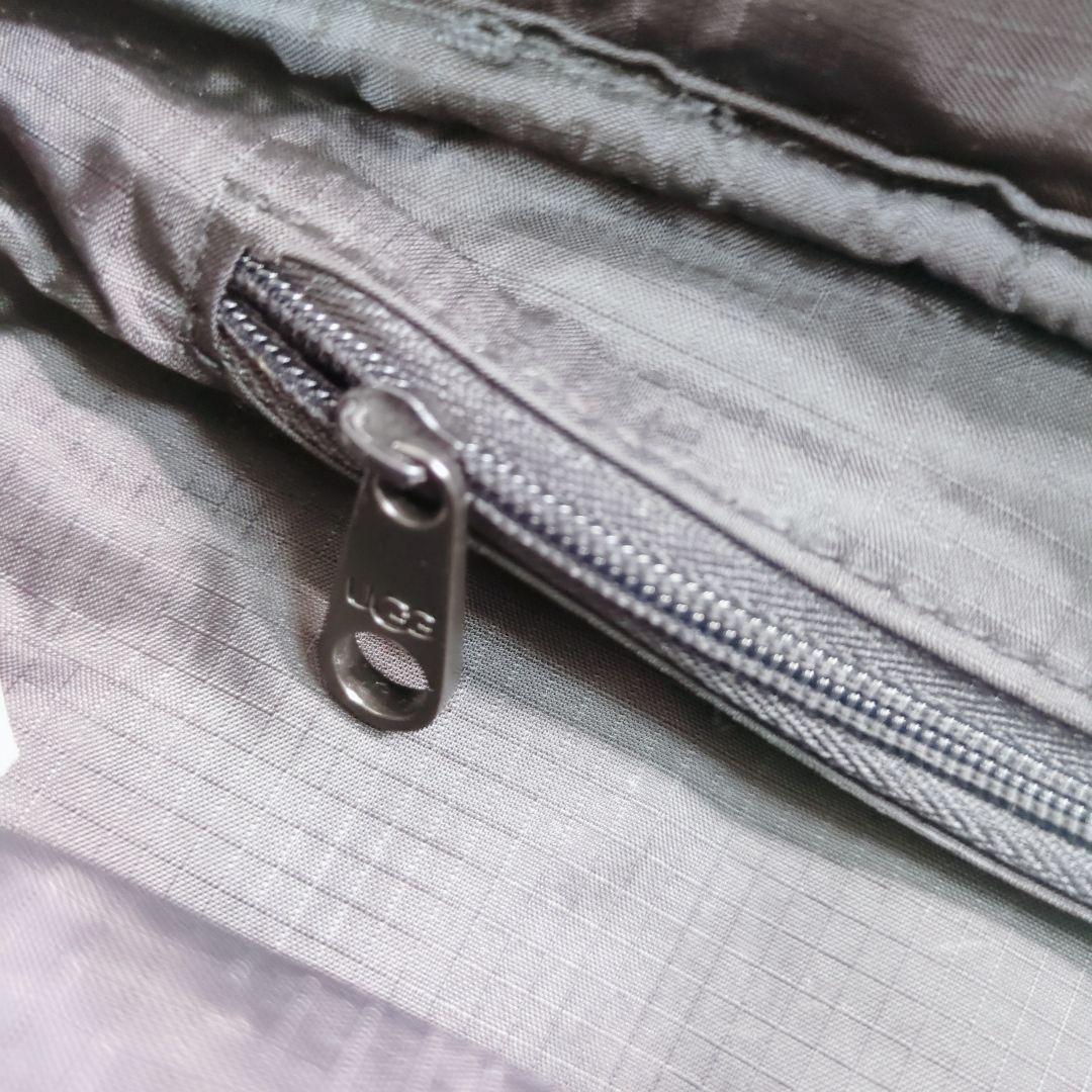 【美品】UGG　ボディバッグ　ウエストポーチ　キルティング　アグ　男女兼用