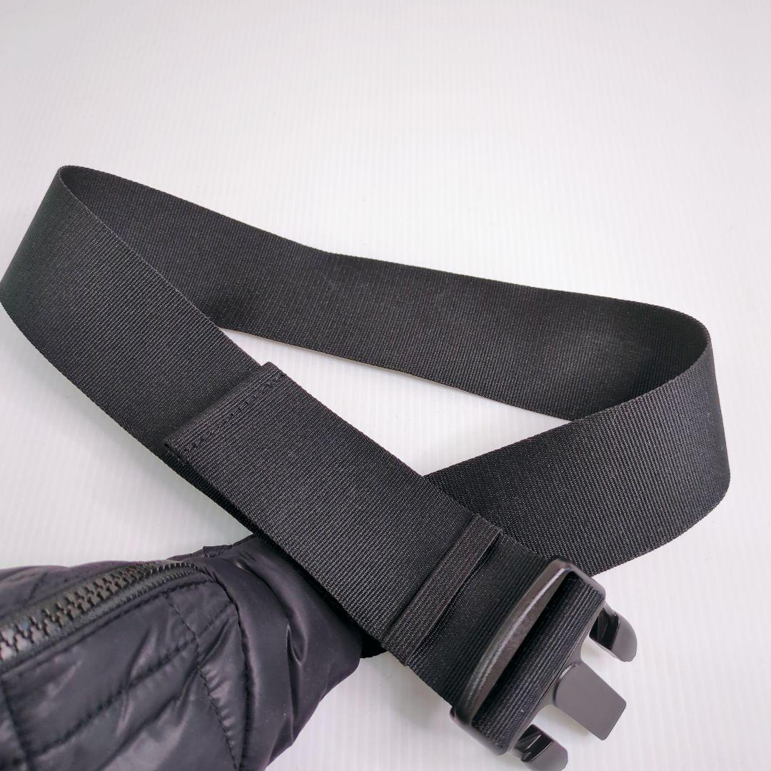 【美品】UGG　ボディバッグ　ウエストポーチ　キルティング　アグ　男女兼用