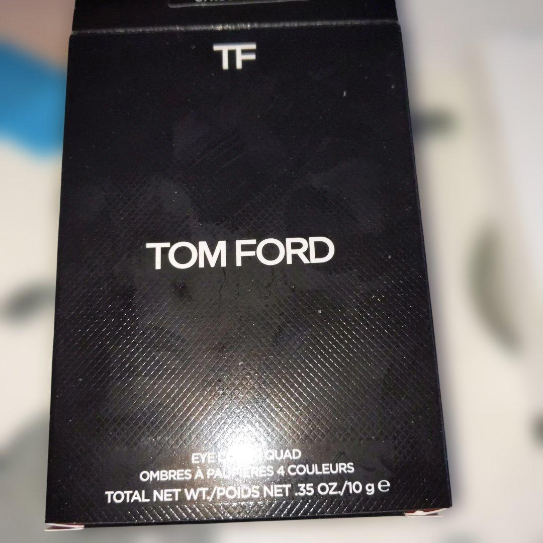 トムフォード　アイカラークォード　01R　ローズ　ティーズ