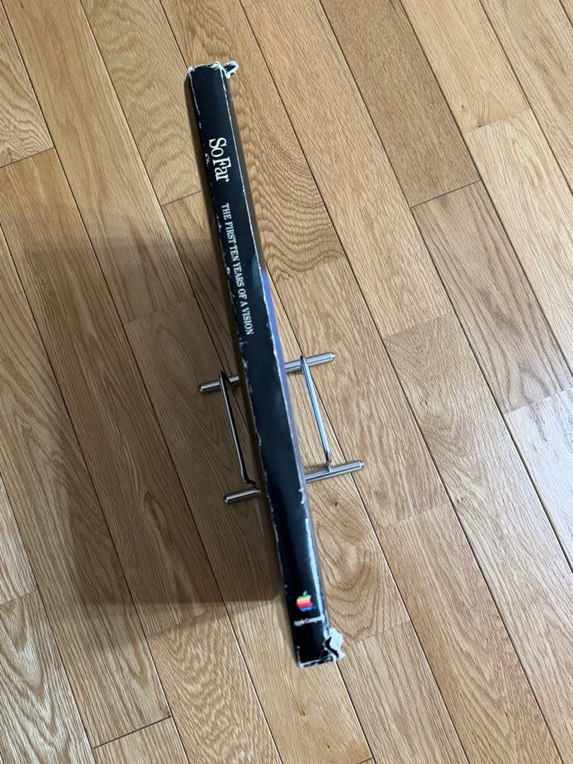 「So Far」Appleコンピュータ社員にだけ配本された貴重な書籍