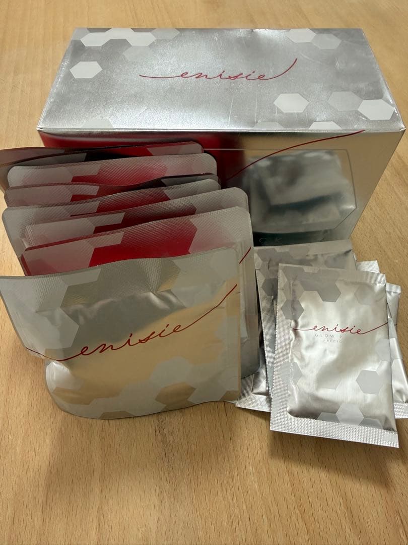 【正規品】エニシーグローパック 18回分　専用スパチュラ付