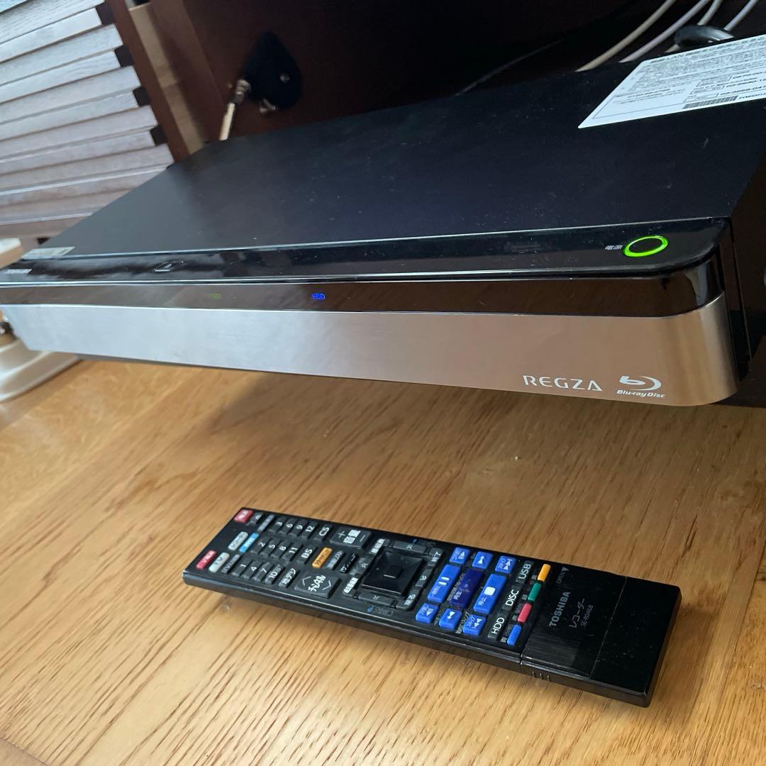 レグザ　タイムシフト　ブルーレイレコーダー DBR-M3007 中古　故障品