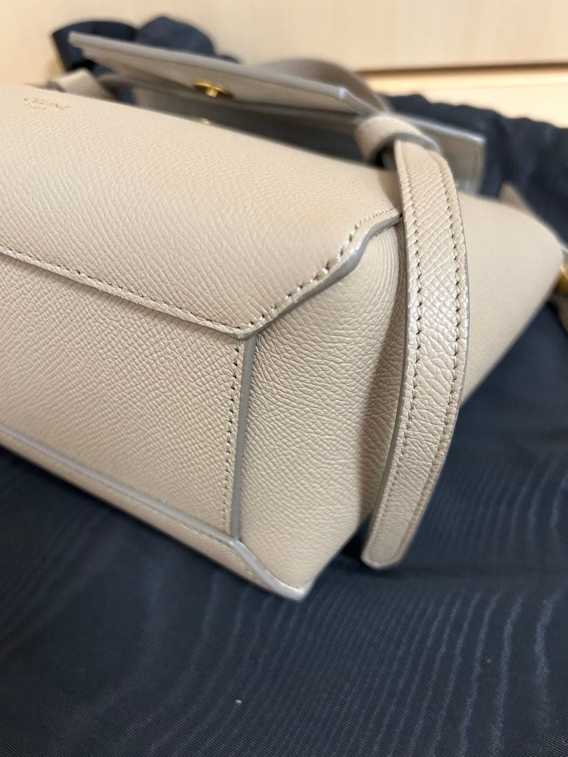 セリーヌ ベルトバッグ ナノ ライトトープ