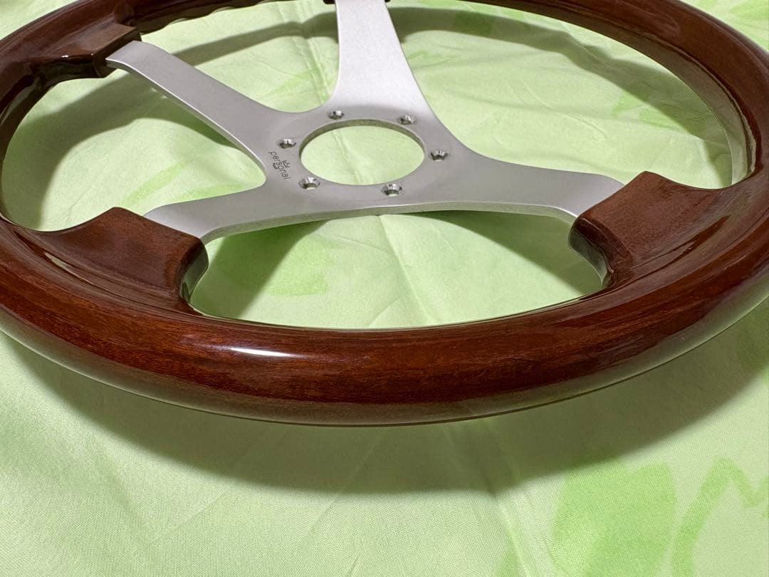 personal ステアリングホイール 4本スポーク