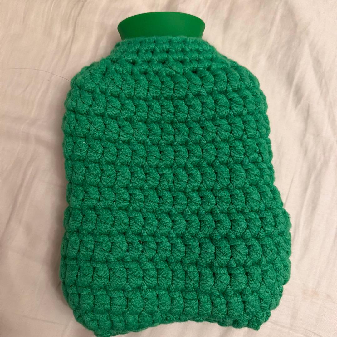 ボッテガヴェネタ　湯タンポ　編み物デザイン Bottega Veneta