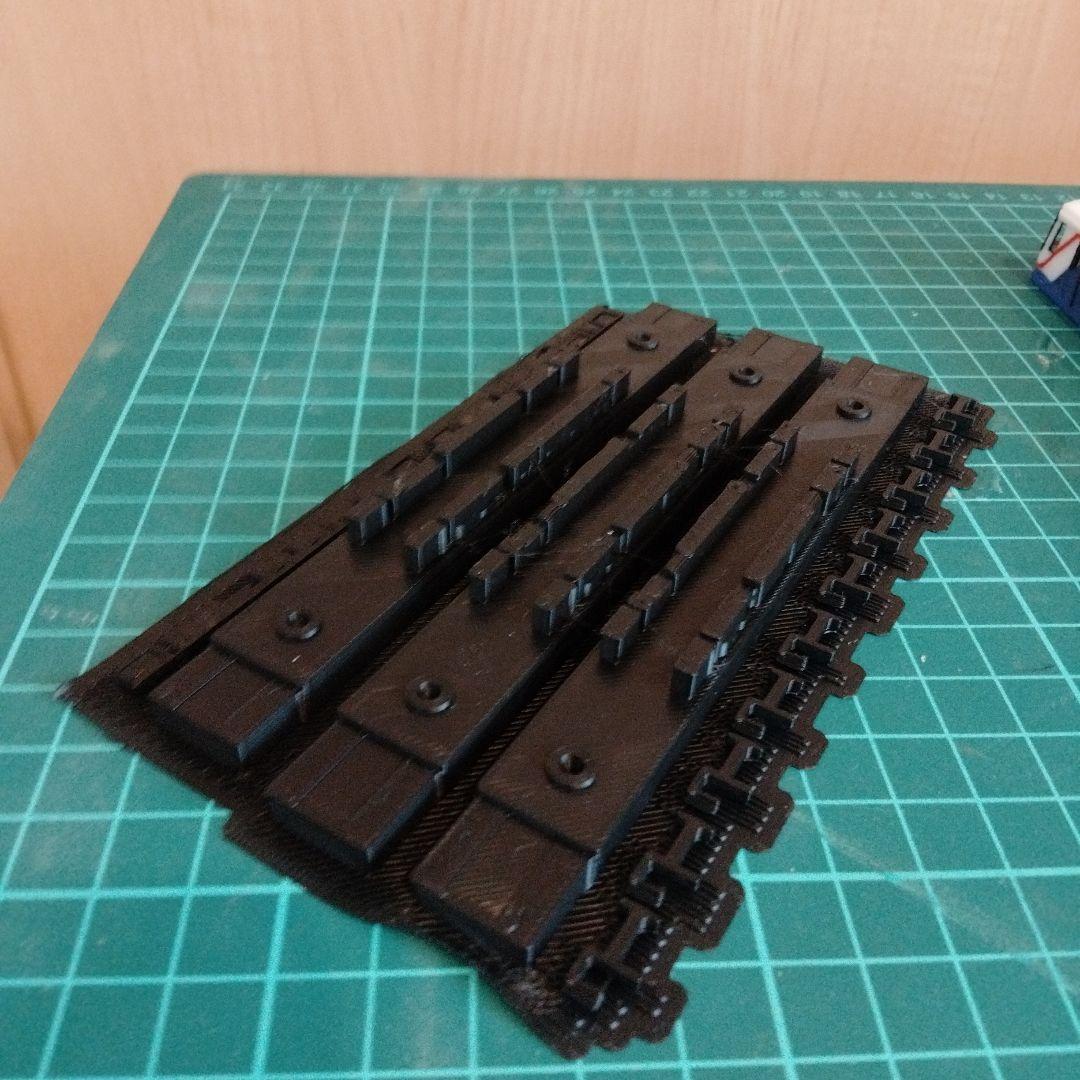 タイ・バンコク　高架鉄道風電車鉄道模型（Nゲージ・1/160）キット　4両セット