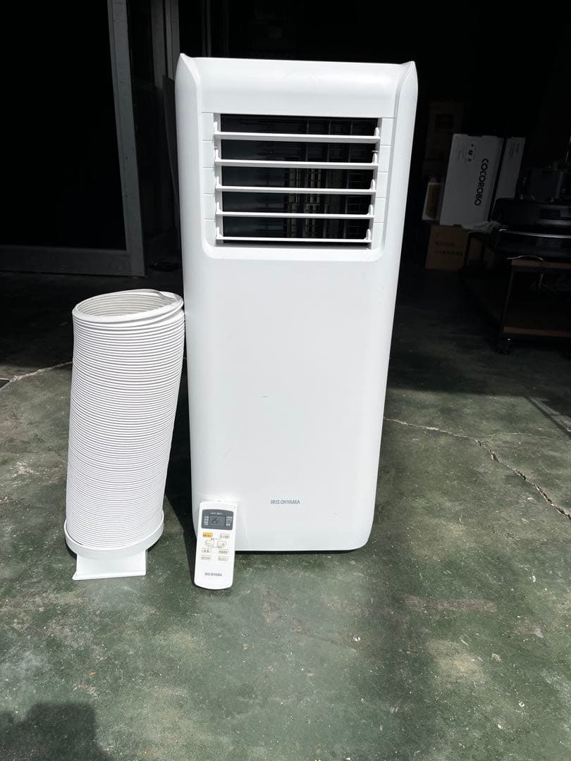 美品！ポータブルクーラー　アイリスオーヤマ　PA-2221Gホワイト中古品