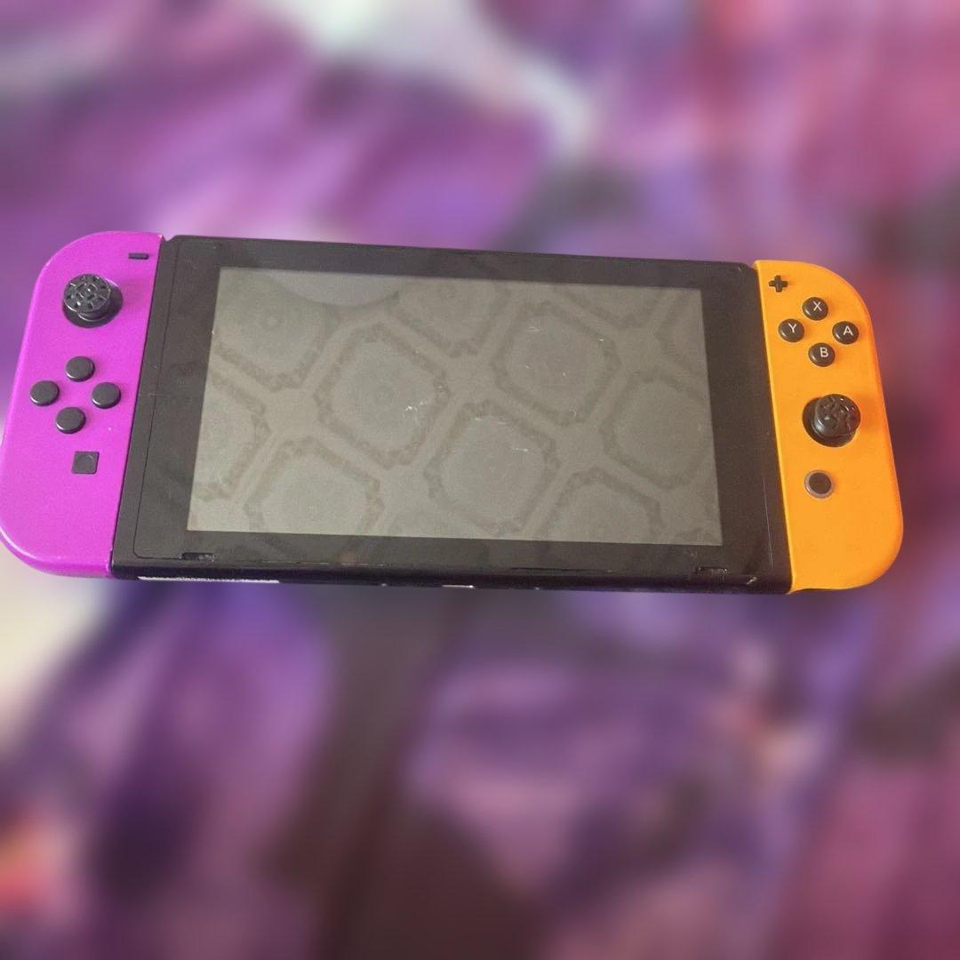 Nintendo Switch 本体 紫とオレンジの