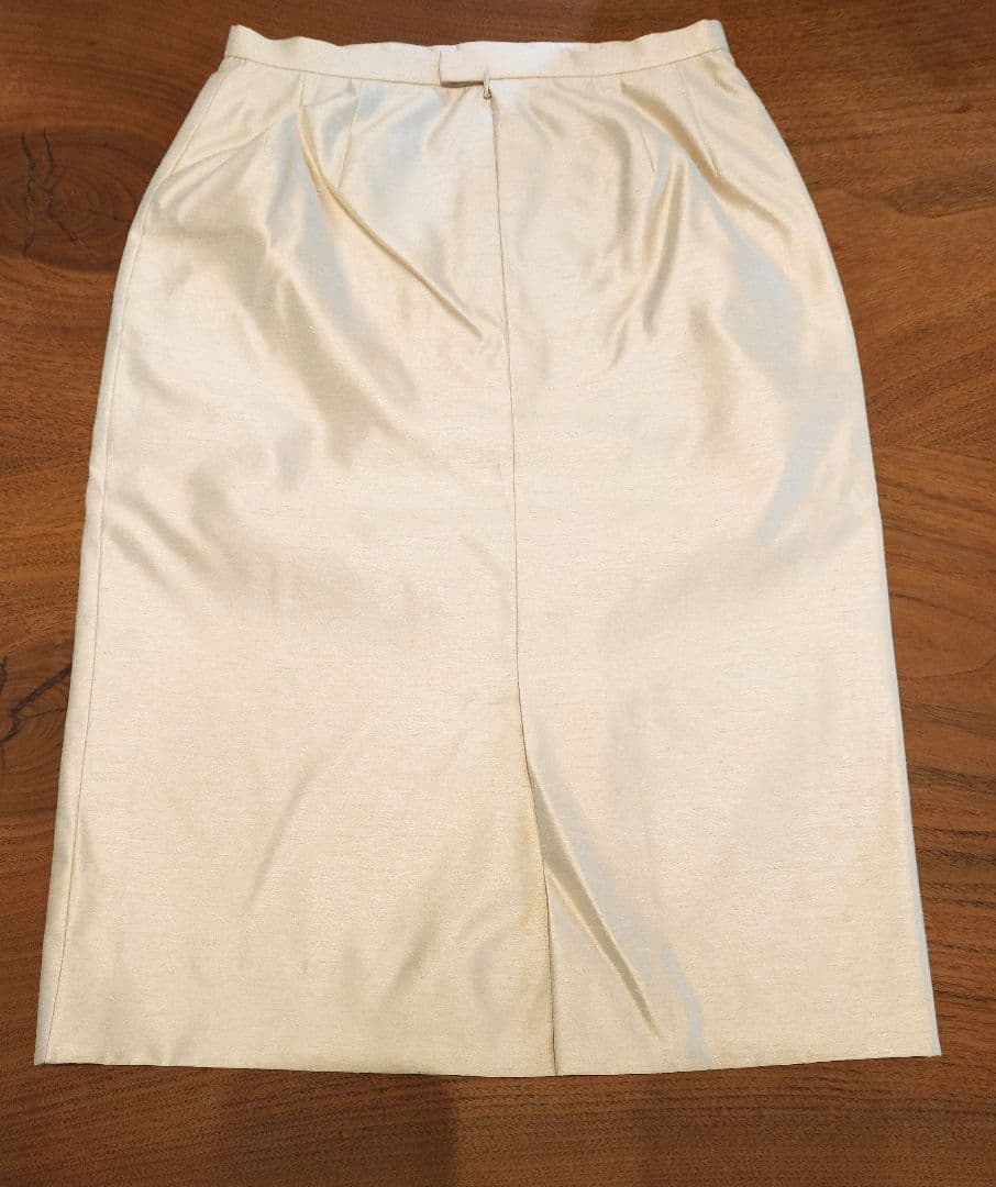 【未使用品】HANAEMORI ハナエモリ　セットアップ　ホワイト　クリーム